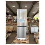 Sharp refrigerator-freezer