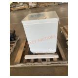 VISSANI 5.0/7.0 Chest Freezer (Damaged)