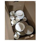 Lenox Country Cottage Dinnerware Set