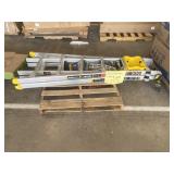 GORILLA Aluminum Construction Ladder