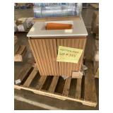 25ï¿½ Bathroom Vanity with Top (Damaged)