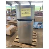 VISSANI 7.2 cu. ft. Refrigerator/Freezer (Damaged)