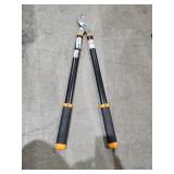 Forged 28 in. Bypass Lopper