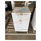 VISSANI 5.0/7.0 cu. ft. Chest Freezer;