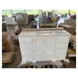 48ï¿½ white vanity with top (cracked)