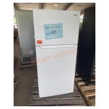 VISSANI 14.2 cu.ft. Refrigerator-Freezer;