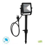 900 Lumen Plug-In LED Outdoor Flood Light