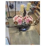 Candle decor lot.