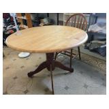 Circular Dinning Table with Chair