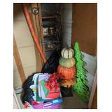 Decor and More Closet Lot