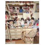 White hutch. Dolls not included.