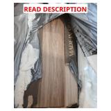 Box of wood textured tile