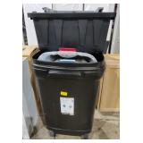 Miscellaneous containers