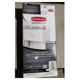 Rubbermaid Fast Track Closet