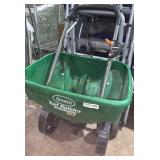 Scotts Deluxe Turf Builder With Edge Guard