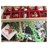 Large Lot Of Jewelry / Pins,necklaces & More