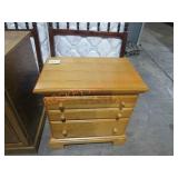 Small Stand 15x25x25" High