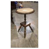 Small Round table with loose marble top