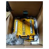 DeWALT planer