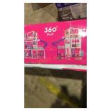 Barbie DreamHouse
