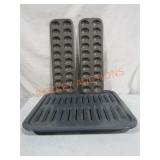 2 Piece Broiler Pan   & 2 Candy Molds