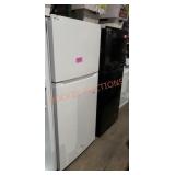 Criterion White 18.3 Cubic Feet