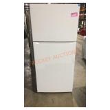 Criterion Top Freezer Refrigerator