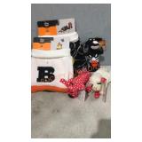 Pet Turtleneck Sweater and squeaky Toys, Medium