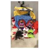 Minon Pet Costume with CatNip and Squeaky toys,