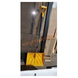 True Temper Snow Shovel