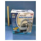 wet dry auto vac new in box