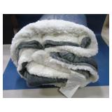 soft sherpa reversible fleece blanket Bedsure