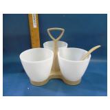 Tupperware trio bowl with spoon