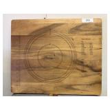 CUTTING BOARD WITH BAKING MEASUREMENTS