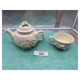 MUD PIE 1998 TEAPOT & CUP, THE LEAF ON TEAPOT