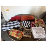TABLE CLOTHES, CLOTH NAPKINS, COASTERS, NAPKIN