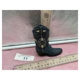 COWBOY BOOT