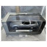 WELLY 1982 CHEVROLET CORVETTE COUPE DIE-CAST METAL