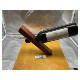 SOUTH DAKOTA WINE BOTTLE HOLDER (WINE NOT INCLUDED
