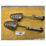 METAL SHOE STRETCHERS