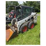 Bobcat Skid Steer S450 with Bucket