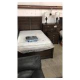 Pulaski 5 pc KING Bedroom Suite