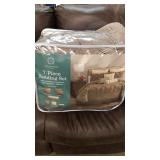 Queen - 7 pc Bedding Set