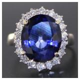 14kt Gold 8.96 ct Oval Sapphire & Diamond Ring