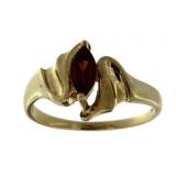 10kt Gold Vintage Garnet Dinner Ring