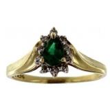 10kt Gold Pear Cut Emerald & Diamond Ring