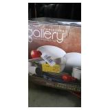 Gallery 16pc Dinnerware Set