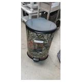 Camouflage Step Trashcan