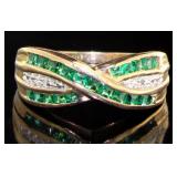 10kt Gold Elegant Emerald Dinner Ring