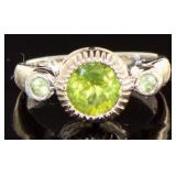 Beautiful 1.50 ct Peridot Designer Ring